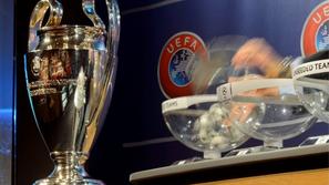 Liga prvakov pokal trofeja žreb Uefa Nyon Švica