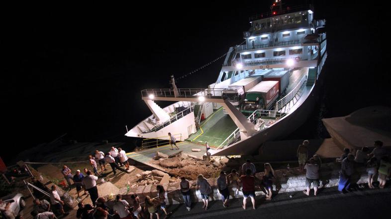 Nesreča trajekta na Jablancu