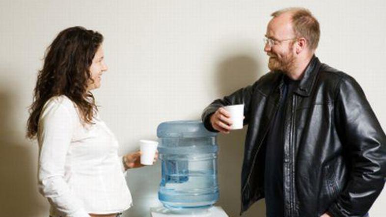 Začela sta z vodo ...