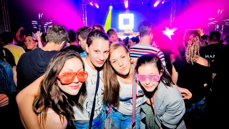 Electronic Carneval razplesal gospodarca