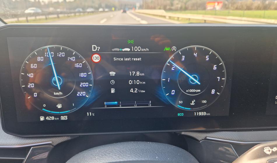 Vozili smo po AC s 100 km/h namesto s 130 km/h, prihranek goriva ogromen