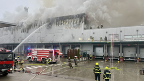 Požar v skladišču Špar v BTC v Ljubljani