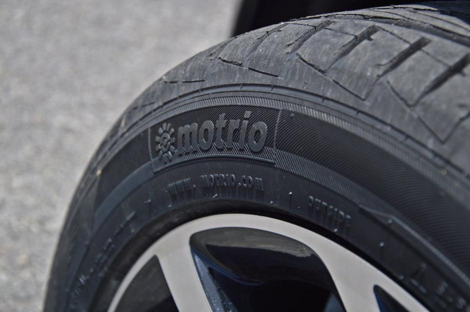 Motrio pnevmatike | Avtor: Andrej Leban