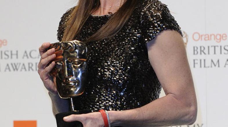 Kathryn Bigelow s svojo zlato masko. (Foto: Reuters)