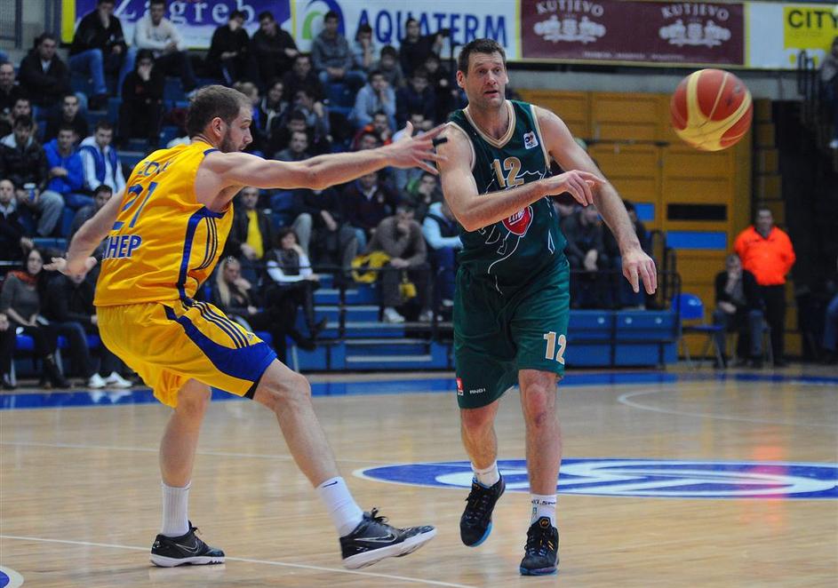 Zagreb : Union Olimpija 85:89