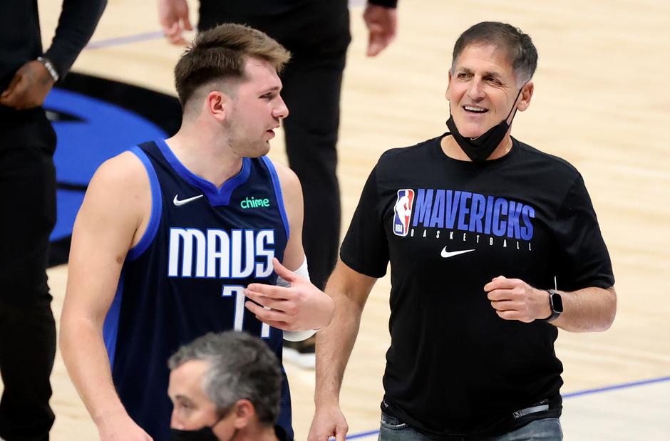 Luka Dončić in Mark Cuban | Avtor: Profimedia