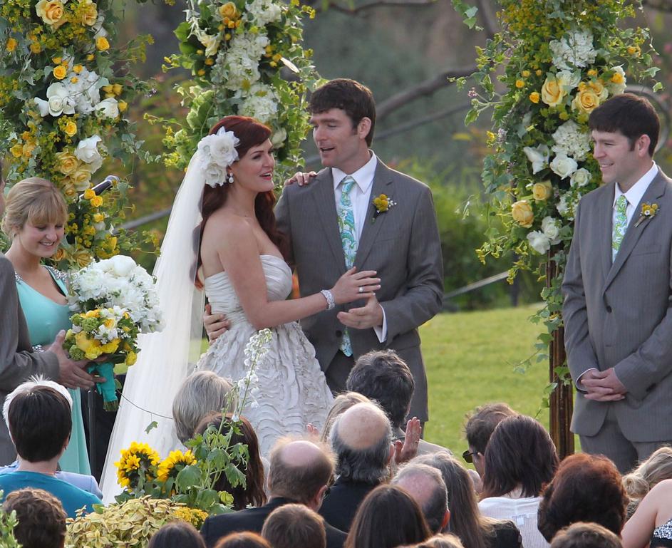 Sara Rue and Kevin Price 