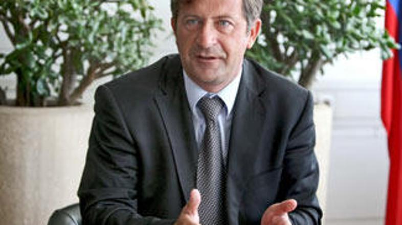 Čeprav so nekateri kandidati, med njimi Karl Erjavec, prepričani, da bodo davke 