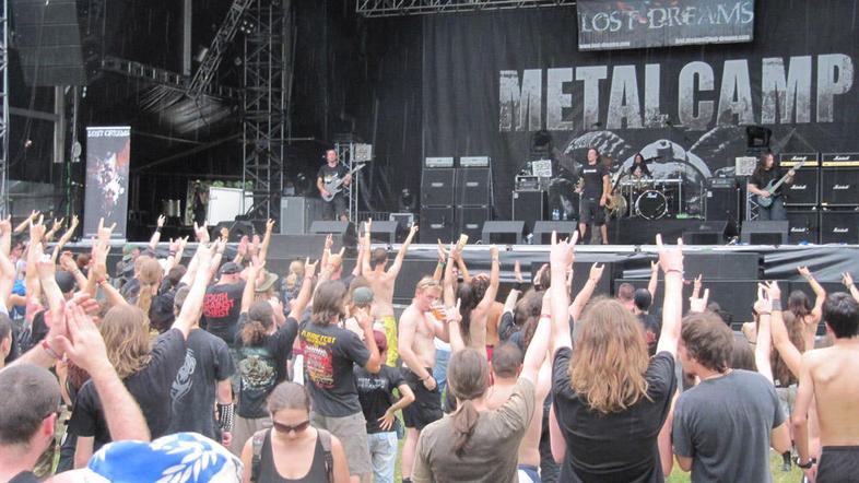 Metalcamp. Festival ob Soči na leto obišče okoli deset tisoč ljudi; dobršen del 