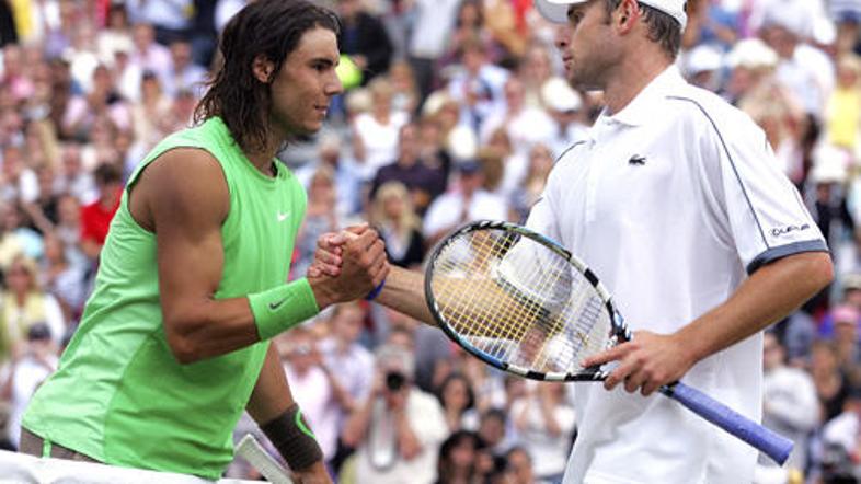 Rafael Nadal in Novak Djoković bosta na travi ponovila dvoboj iz Pariza.