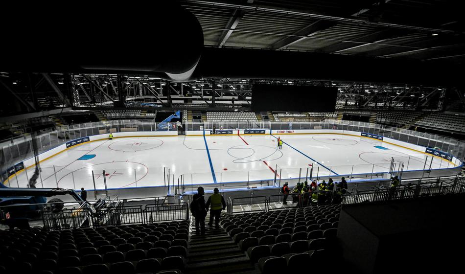 Hokejsko drsališče za ZOI v Milanu/Cortini 2026 ustreza pravilom IIHF