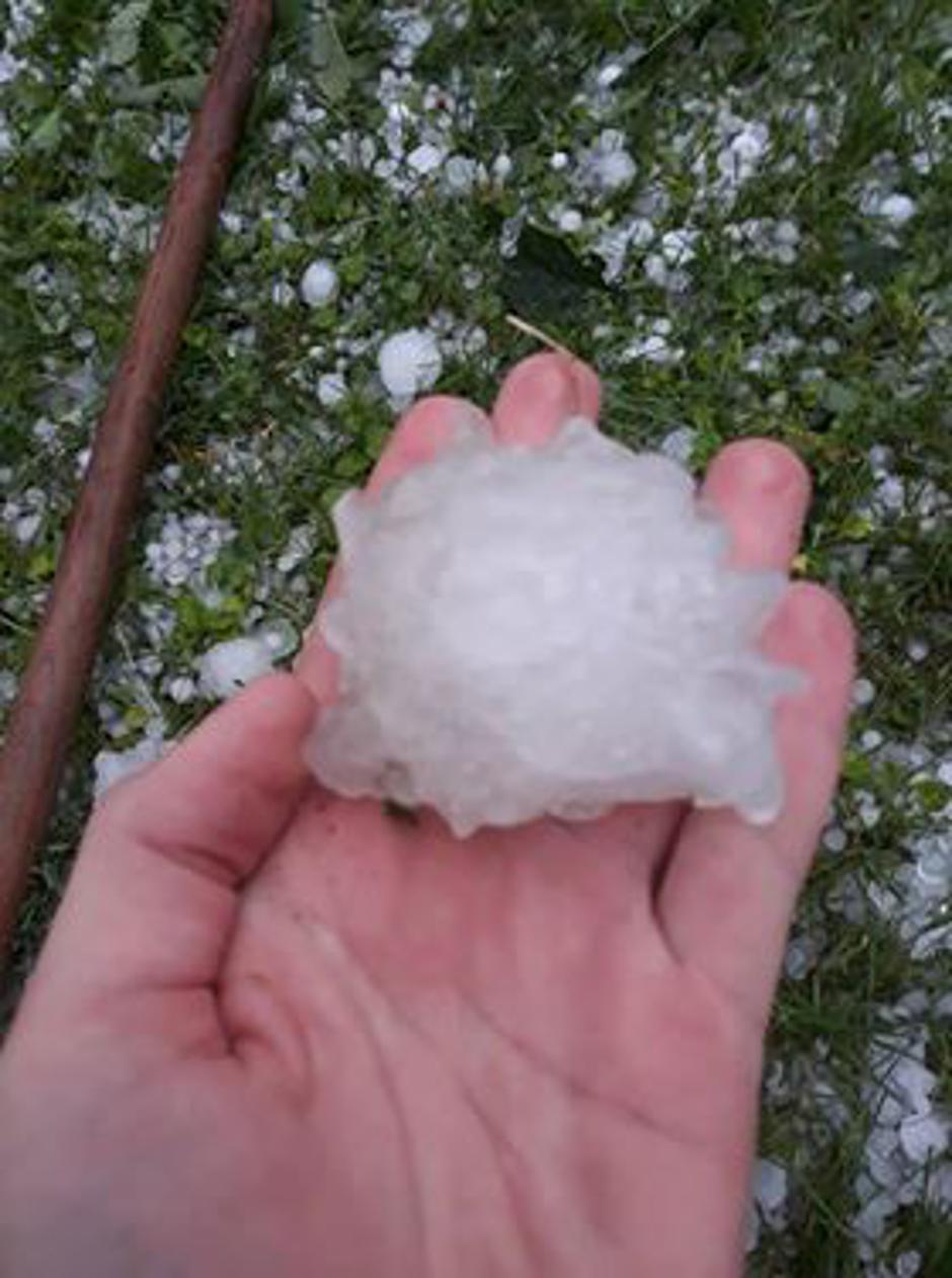 Toča v občini Črnomelj | Avtor: Bralec