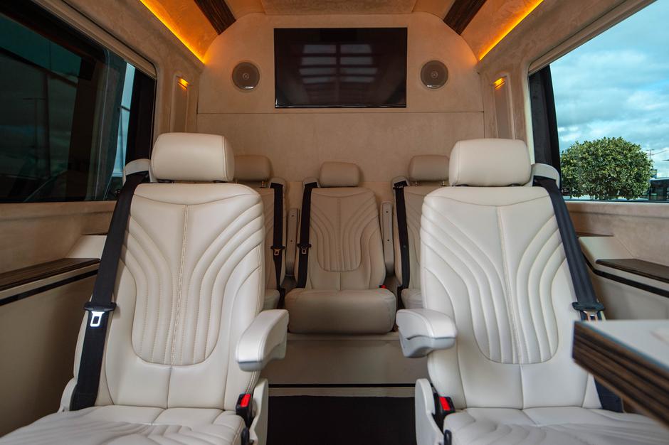 Vip prevozi | Avtor: Anže Petkovšek