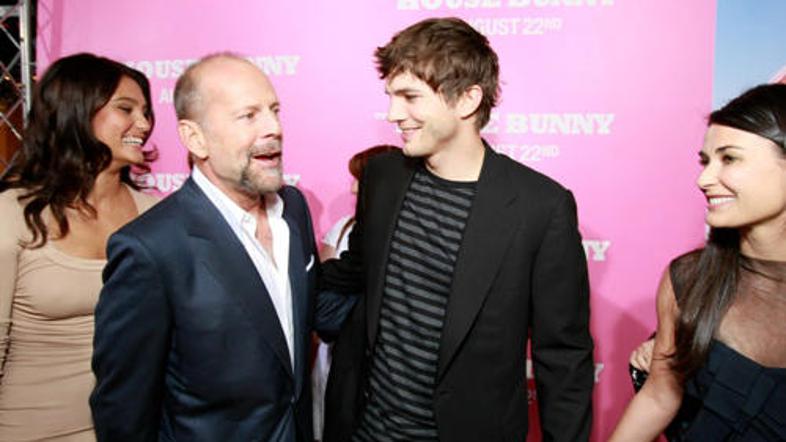 Poroke Emme in Brucea se bosta udeležila tudi Demi in Ashton.