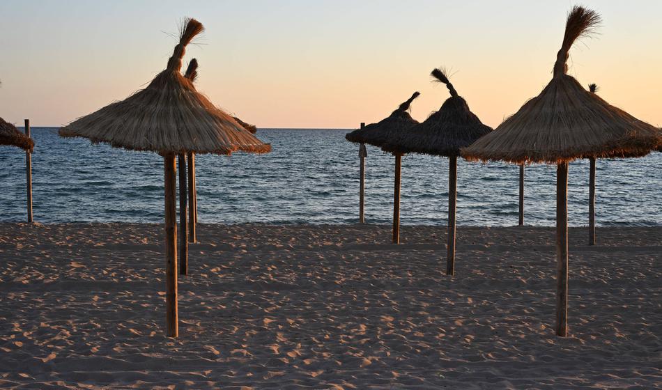 Obisk priljubljene plaže bo leta 2026 postal prevelik luksuz