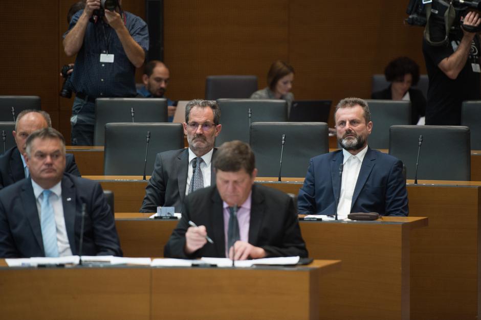 Franc Jurša, Ivan Hršak, Robert Polnar in Jurij Lep na prvi seji 8. državnega zbora Republike Slovenije | Avtor: Anže Petkovšek