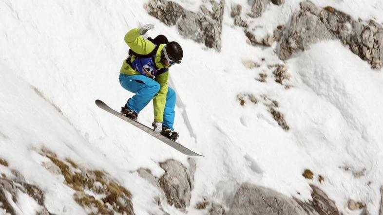 Na fotografiji je finski deskar Niklas Hollsten, dvakratni zmagovalec tekmovanj 