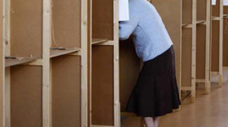 130608-irska-volitve3-reute