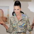 scena 10.01.14. kathy perry, US singer Katy Perry poses during a visit at a loca