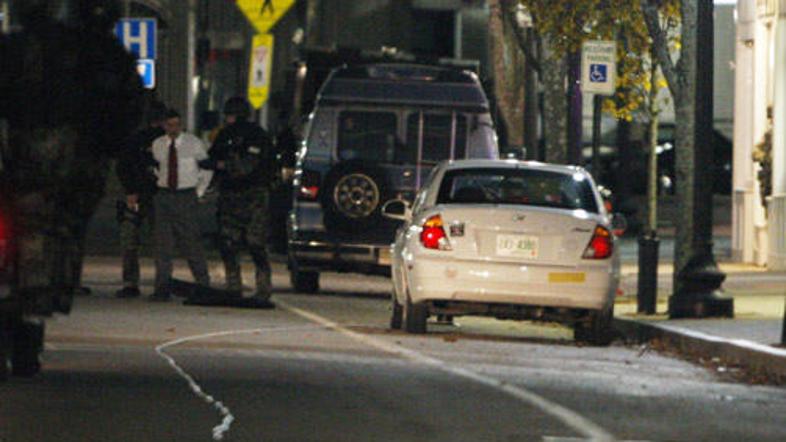 Ugrabitelj se je po večurnem pogajanju predal.