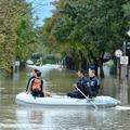 Današnje reševanje ljubljanske družine zaradi neurejenega varovanja pred poplava