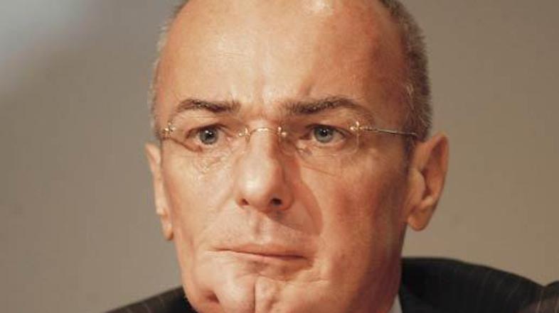 Borut Šuklje vidi ključen razlog za Sanaderjev umik v hrvaškem težavnem položaju