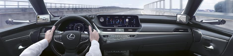 Lexus ES 300h digitalna vzvratna ogledala | Avtor: Lexus