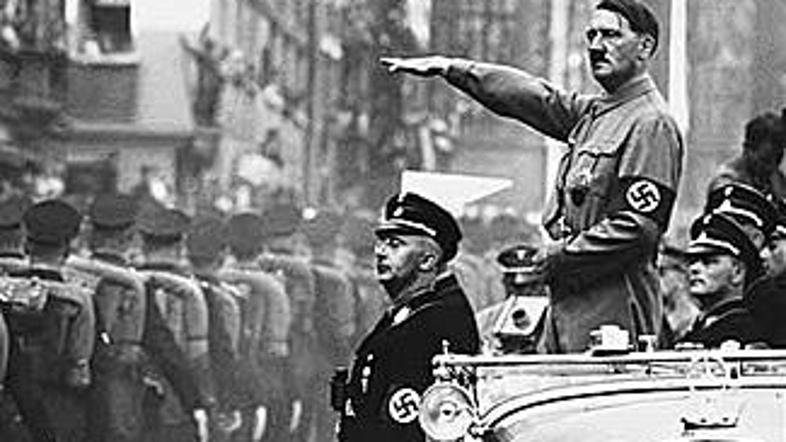 Hitler je vojno preživel kilometre od najbližje fronte, pisma pa razkrivajo, da 