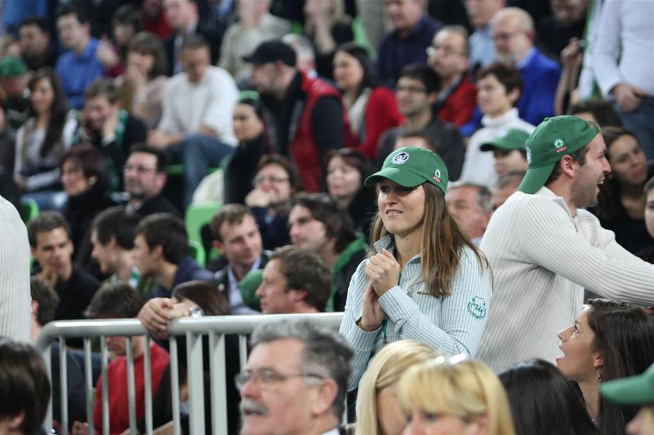 Navijači na tekmi Union Olimpija - Barcelona