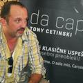 Tony Cetinski ima množico navdušenih oboževalcev in poslušalcev tudi v Sloveniji