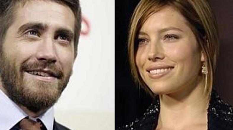 Jake in Jessica bosta kemijo med sabo preizkušala v satiri Nailed.