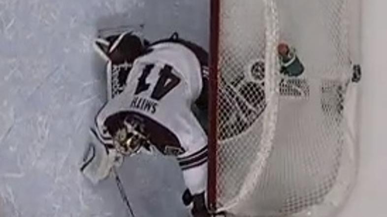 Vratar Phoenix Coyotes Mike SMith.