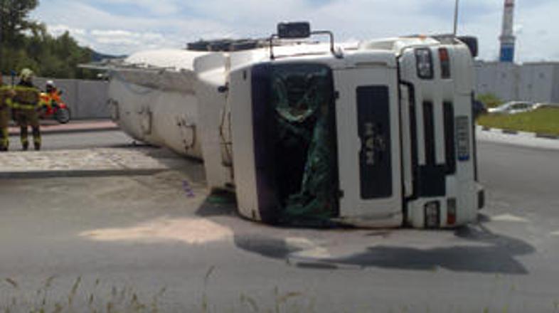 V nesreči ni bilo poškodovanih.