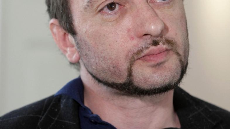 Scena 07.05.2013 Bojan Andjelkovic, novinarska konferenca Radia Student, na kate