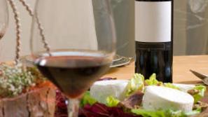 Kakšno vino boste postregli k večerji?