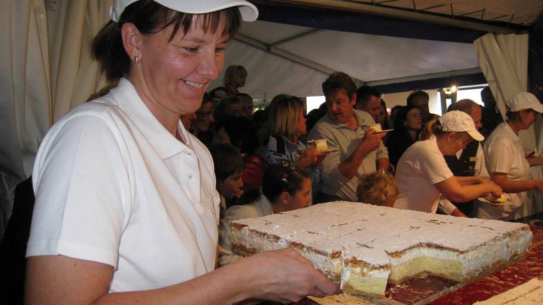 Največ kremnih rezin slaščičarske delavnice Park še vedno prodajo dnevnim obisko