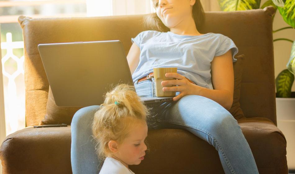 Skoraj polovica odhaja iz službe čustveno izčrpanih