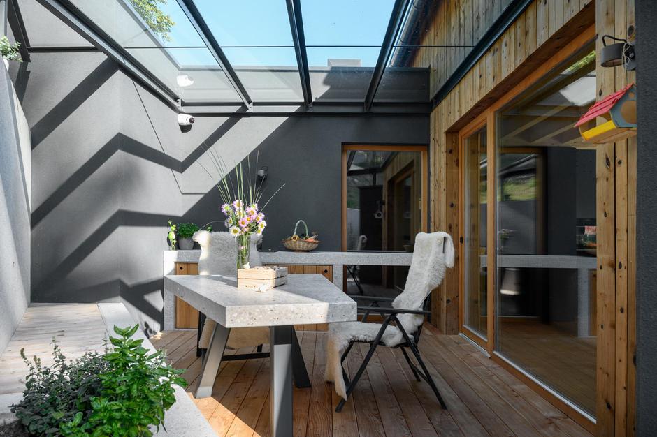 Hiša za iznajdljivo družino OHS | Avtor: Miran Kambič