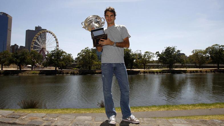 OP Avstralije Melbourne 2010 Federer pokal 