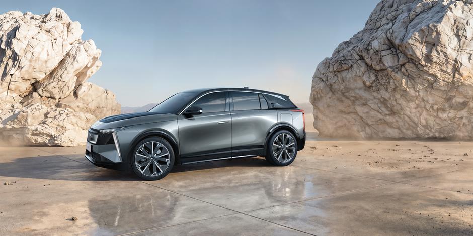 DS N°7 | Avtor: DS Automobiles