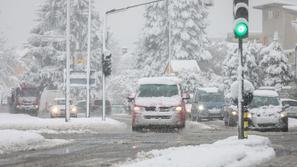 Vreme: Ponekod po Sloveniji močno sneži!