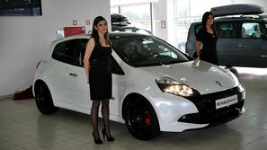 renault clio rs akrapović