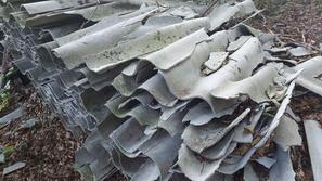 azbest, nevarni odpadki, ostanki, salonitna plošča, salonitka