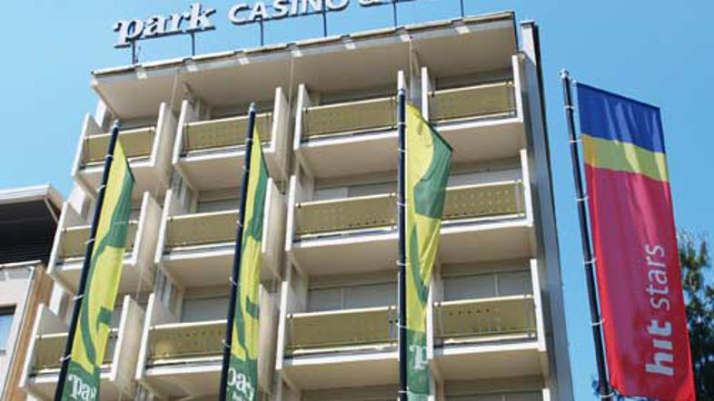 V Hitovi igralnici Park so trije Kitajci uporabljali ponarejene igralniške žeton