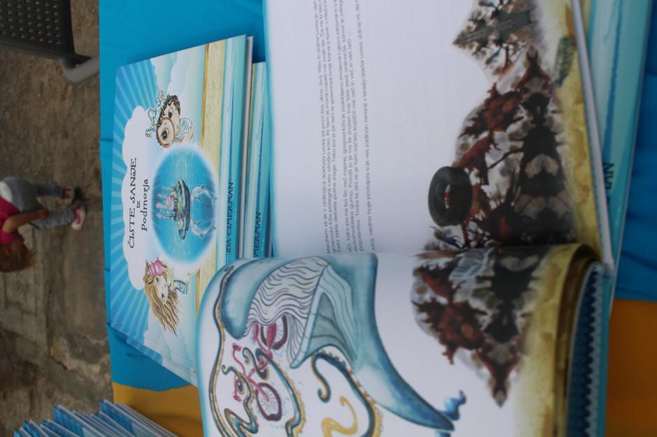 Očistimo obalo 2015 | Avtor: Špela Bizjak