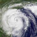 Satelitski posnetek priča o tem, da je središče orkana Dolly doseglo ameriško-me