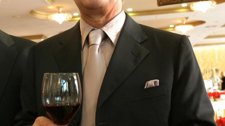 "Odpuščanja ne bo, bo pa manj zunanjih sodelavcev, najetih prek študentskih in č