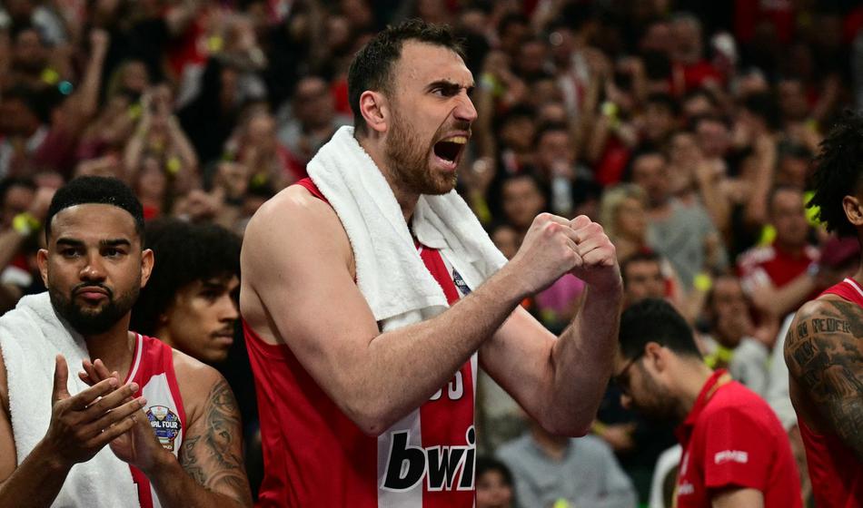 Olympiakos sredi Aten do četrtega naslova evropskega prvaka