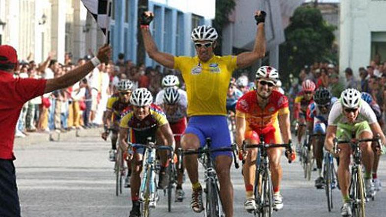 Na popoldanski etapi je zmagal Pedro Paulo Perez, Kristijan Koren pa je bil četr