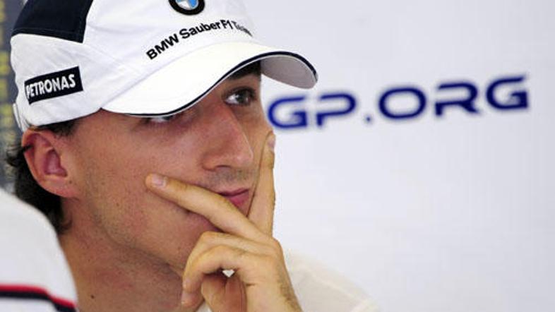 Robert Kubica bo imel v prihodnji sezoni pri Renaultu status prvega voznika.